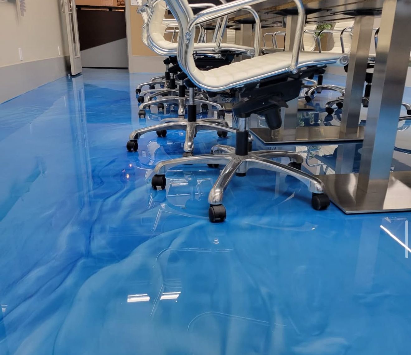 Commercial with metallic coating, South Florida