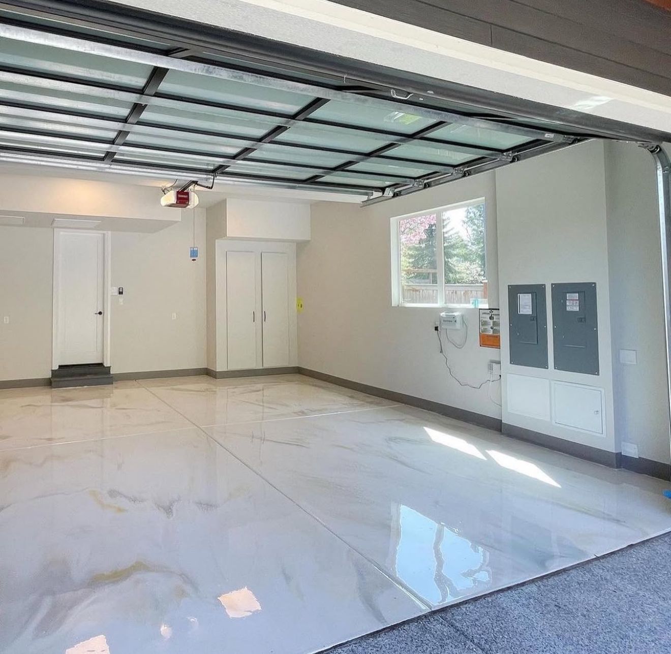 Garage Floor after flake coating, Coral Springs, FL